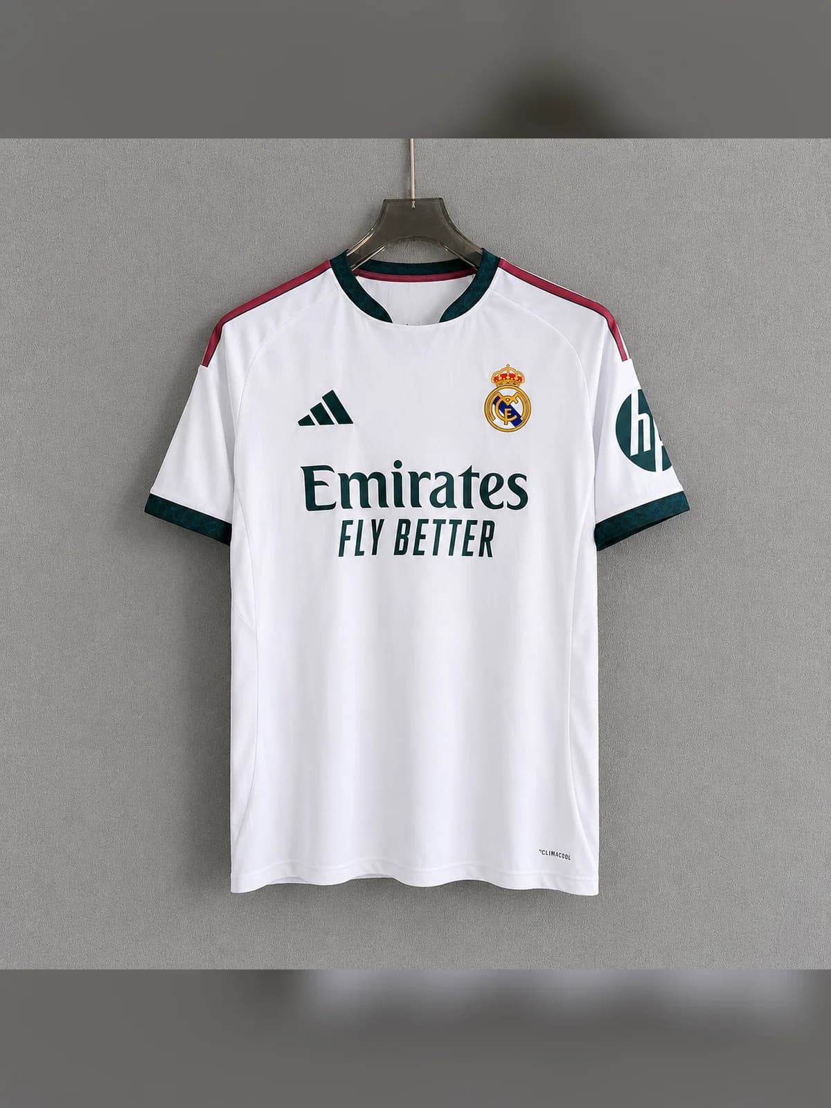 قميص ريال مدريد الأساسي